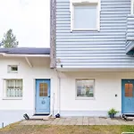 Lomahuoneisto Ukonpuoti 15-16 *